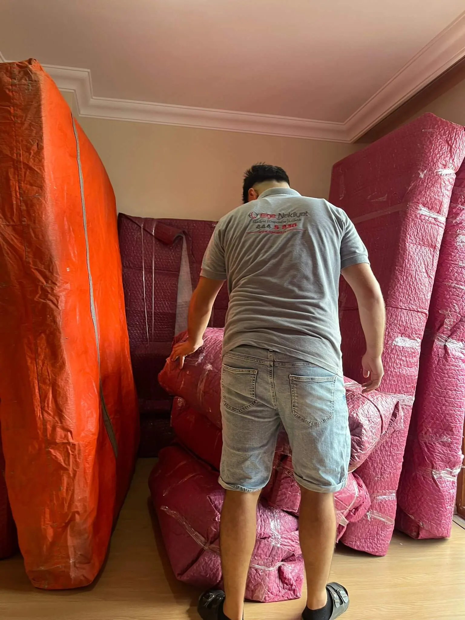 Hassas Eşya Paketleme ve Ambalajlama